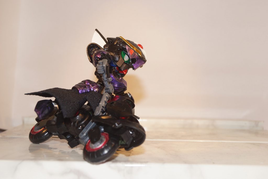 コイツに乗りまたどこかへ走り去っていきます。