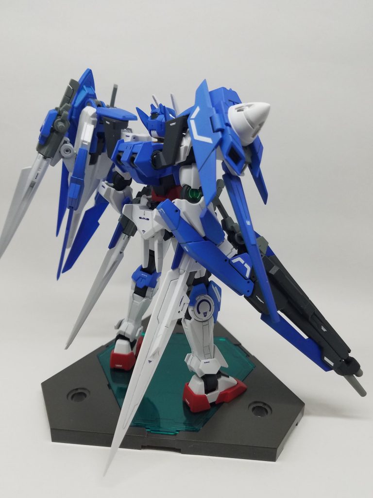 背面
刺々しいのは好きなのです