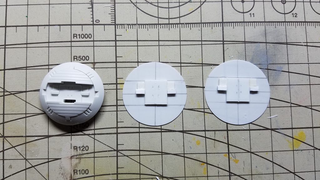 メガ粒子砲展開時の内部ディテール。
エバグリのプラ板等で簡単な作りにしてます。