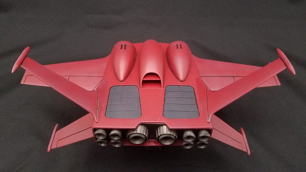 上面。
コックピット後部のダクトもプラ板で新造。
MSの足を乗せる部分の裏側にネオジム磁石を埋めてます。