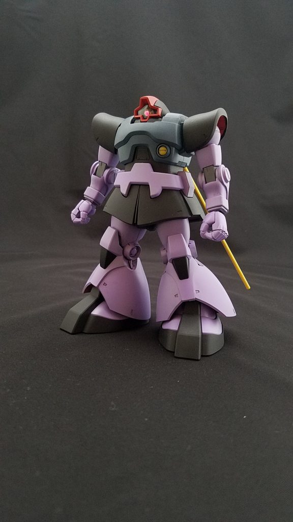 ドム、フロントビュー。
シルエットはキットのままです。
初期のHGUCですが、良キットだと思います。