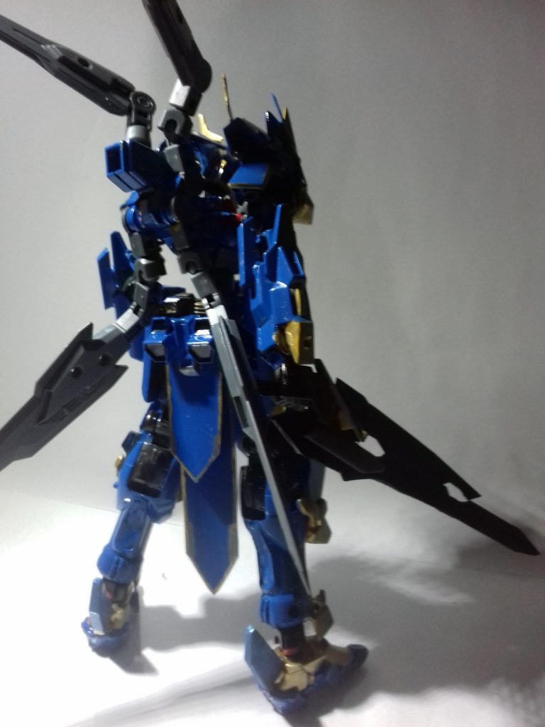 ガンダム  イカルガ–2枚目/制作者：Đinh Trường Giang