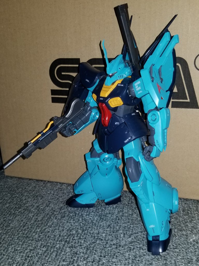 アムロのマークを張ってみた