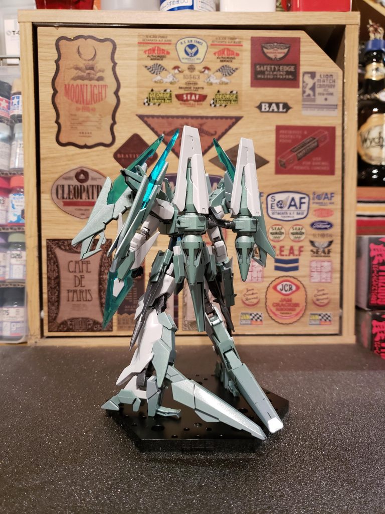 脚部の地面接地 バック