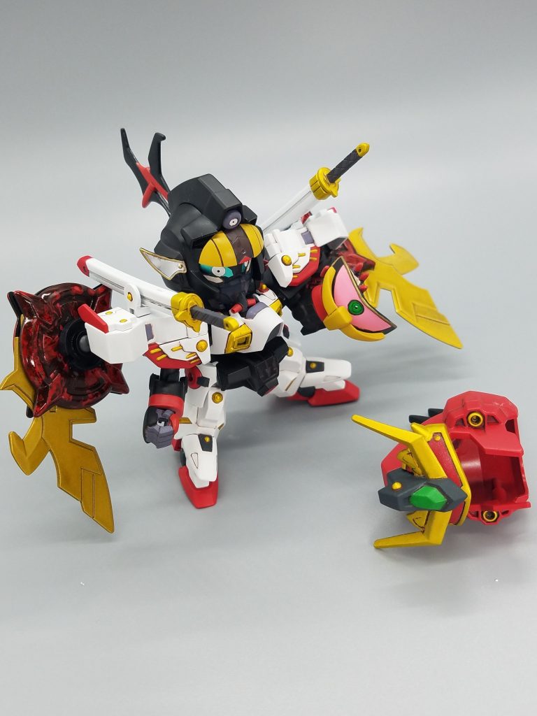 [*「次回を待て！」*](https://gumpla.jp/sd/142688)

北方の璃切道(ﾘｷﾞﾙﾄﾞｳ)で魔星の末裔 魔空(ﾏｽｸ)こと禍謀(ｶﾊﾞｶｰﾘｰ)率いる霊魂儀衆(ﾚｺﾝｷﾞｼｭｳ)が天宮“再征服”の侵攻を開始し
黒守暴隠島では新たな光と闇の試練、頑駄無勇光帝(ﾕｳｺｳﾃｲ)と蛮心帝頑駄無(ﾊﾞﾝｼﾝﾃｲ)のもと次代の武者たちが選ばれた。

SDガンダムの史実から分岐した別の世界観＝多次元宇宙(ﾃﾞﾄﾞﾅ・ﾃｰﾊﾟ)に
“秘められた歴史”の記録を「SDガンダム秘史録(ﾋｼﾛｸﾞ)」と云うーーー。

「次回を待て！」BY.HISHI☆