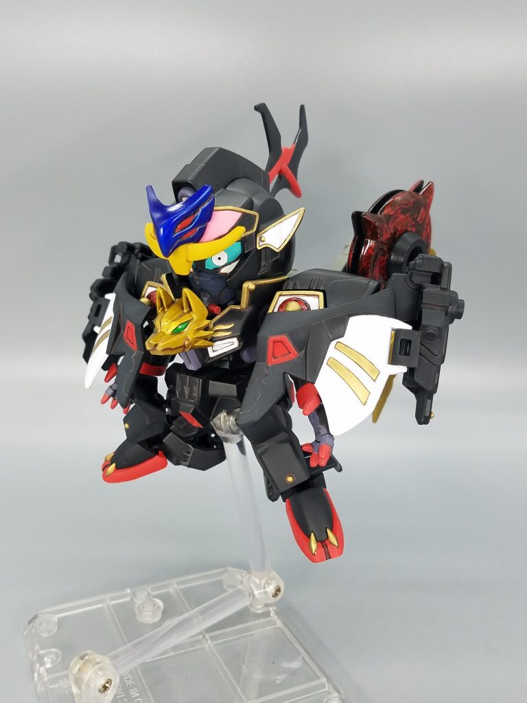 マント形態
魔星の末裔であるため物腰や風貌も似ている。悪人ではあるが傑物ゆえに彼に従う武者が多数いる。