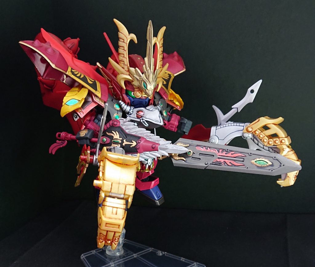 【武器その2】 次に、冥黒の牙と煉獄扇が合体して「黒金の牙翼（がよく）」に。 武器のネーミングが凄いですが、三国伝ぽくて好きです✨