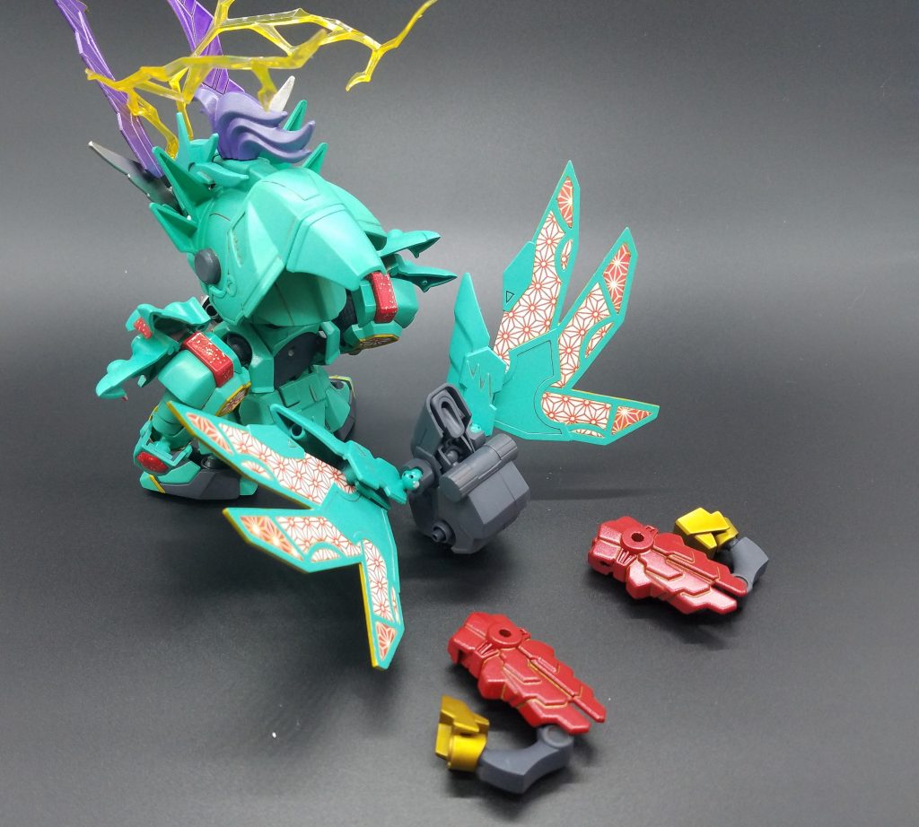 全身に纏った雷のエネルギーはあまりにも強大で、各部から放出・放電している。この形態こそ鳳凰の力つまり大将軍の力の再現であり陽光威光陣(ﾖｳｺｳｲｺｳｼﾞﾝ)と呼ぶ。さらにその状態からバックパック 倍馬脚星(ﾊﾞｲﾏｱｼ)を全開にし本人由来の雷と炎の力で突進する儘灰凰抹天(ｼﾞﾝｶｲｵｳﾏｯﾃﾝ)で敵の軍勢を無双する。