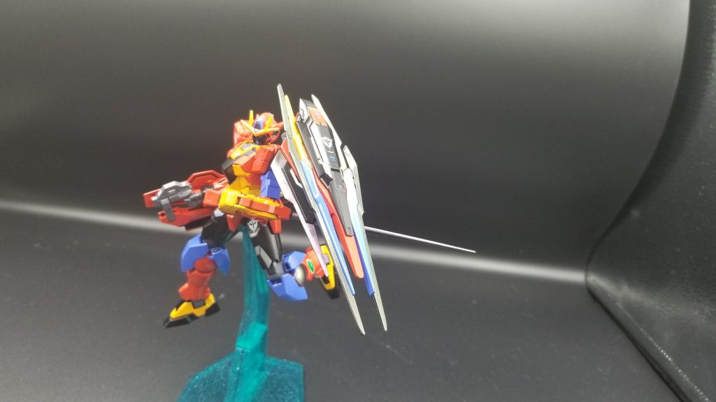 レンズやビットのクリアパーツ部分は色の変わる塗料で塗装しています。