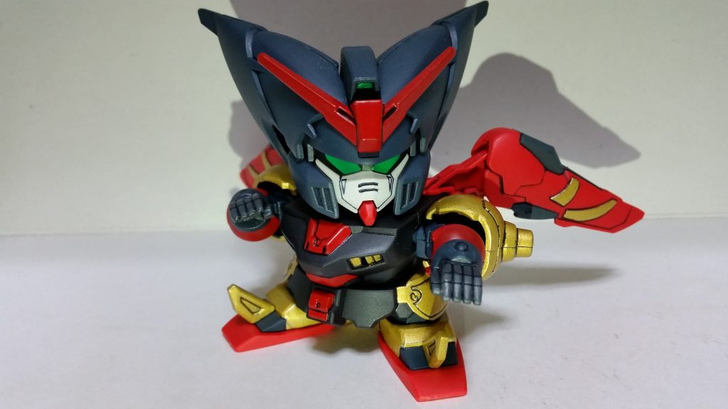 肘、腰が動くため、カッコよくポーズが決められます、