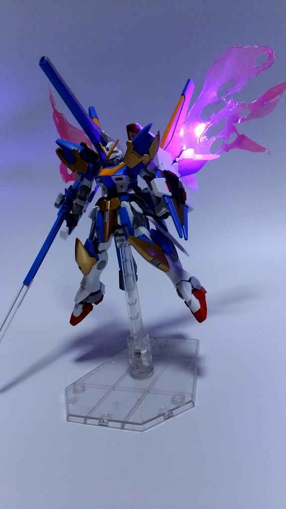 暗闇の中での光の翼