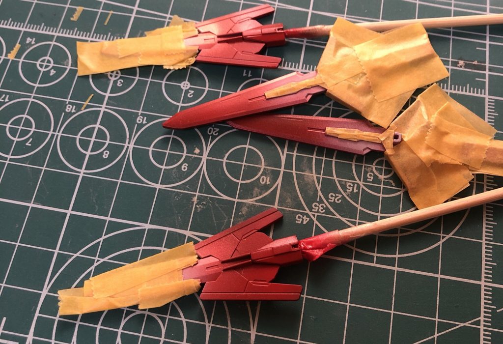 マスキングして赤を塗り