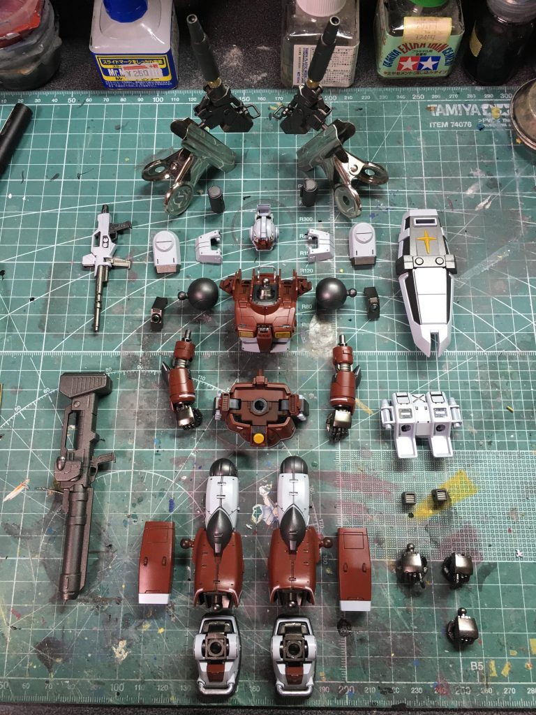 プラモしてて1番好きな時、、、組み立てる直前はワクワクが止まりません!