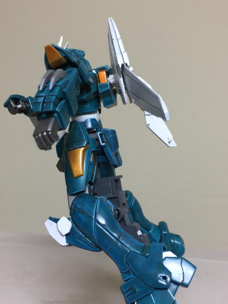 ガンダム・ガイバーⅠ 
左横のアピールショット
ゴッドガンダムの左腕のクローを
クレオス シルバーで 塗装しました。