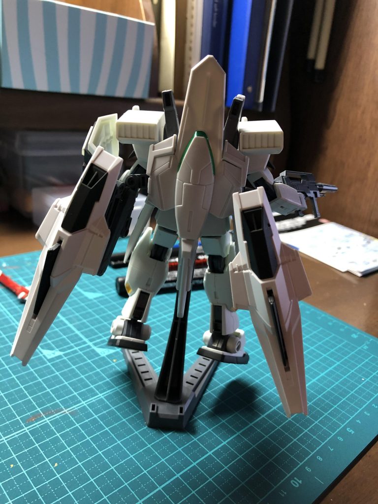 バックパックは支援機としても稼働できます。Gディフェンサー的な感じです。