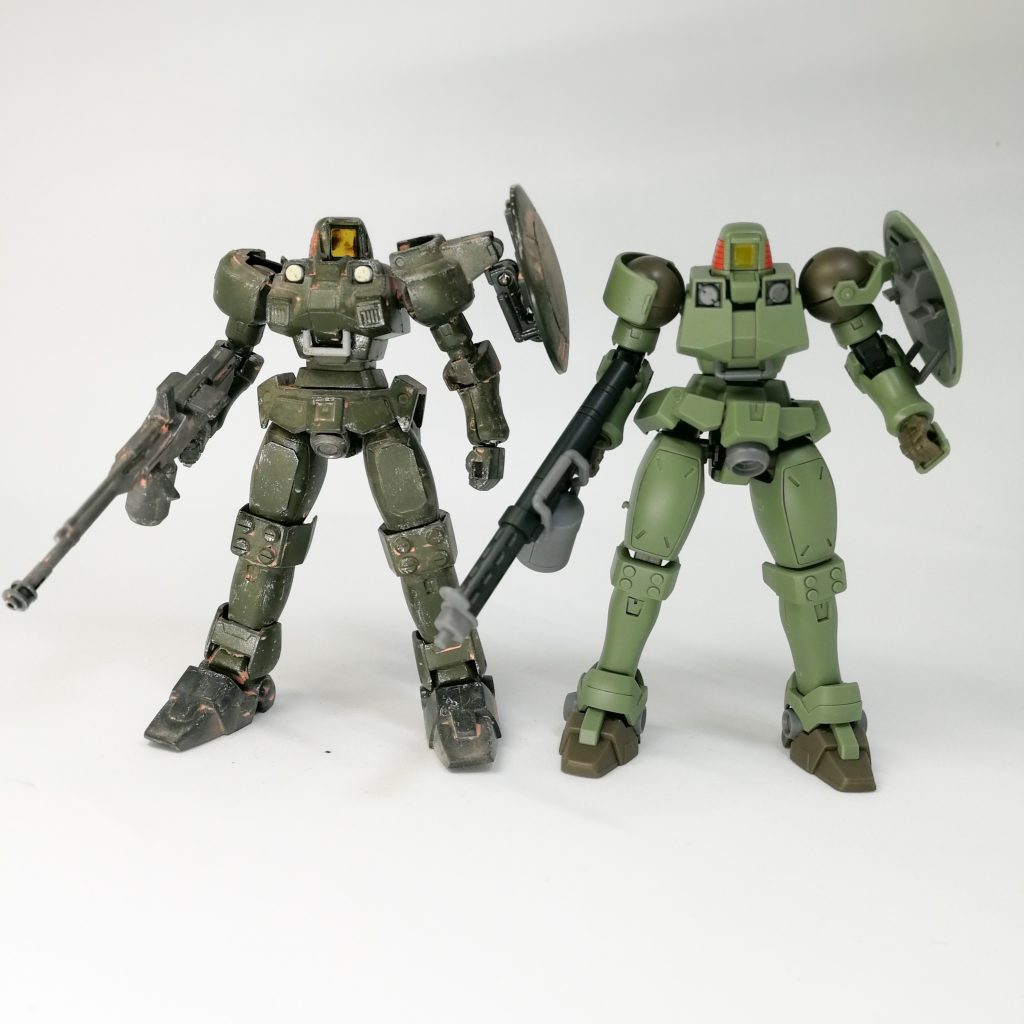 HGACと並べて。
オリジナルのほうが筋肉質で個人的には好き。