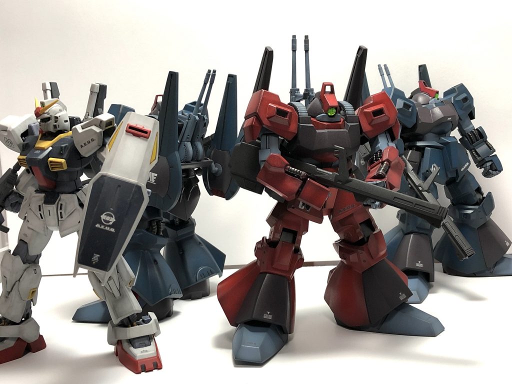 クレイバズーカを持たせ、ポーズ。