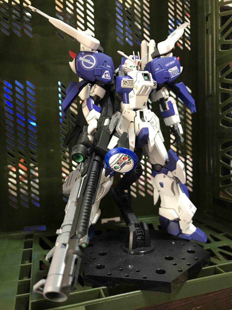 スタインのあまりとEX-Sガンダムを掛け合わせてみました。
Sガンダムとサイコフレームの融合であります。
マリーダさん、ガンダムはイヤがるかもな😭