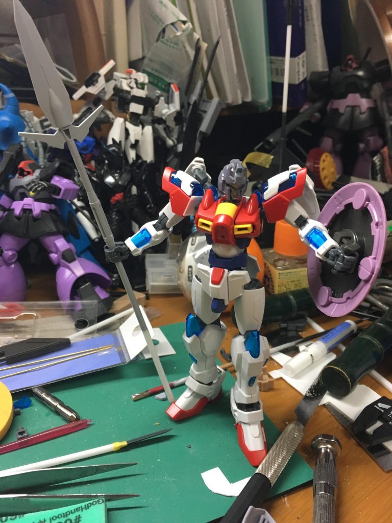 はじめのはじめ、トライバーニングに頭部はデルタプラス、槍はギャ イースタンウェポンズから、ラウンドシールドはウヴァルからです