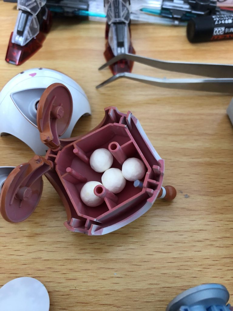 匂い玉を仕込んで、車用芳香剤として活躍してます🚗