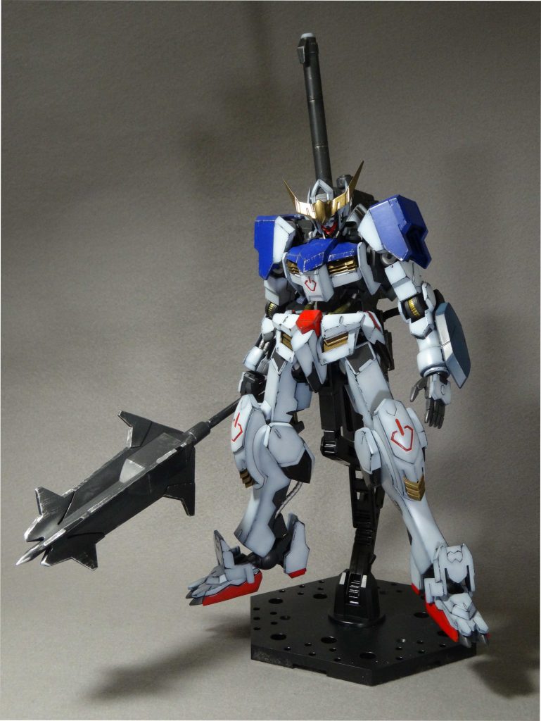 第2形態。バルバトスの各形態で一番好きかもしれません。肩はグレイズ改で余るパーツを移植しました。第3形態はそこまで思い入れがなかったので割愛しました。