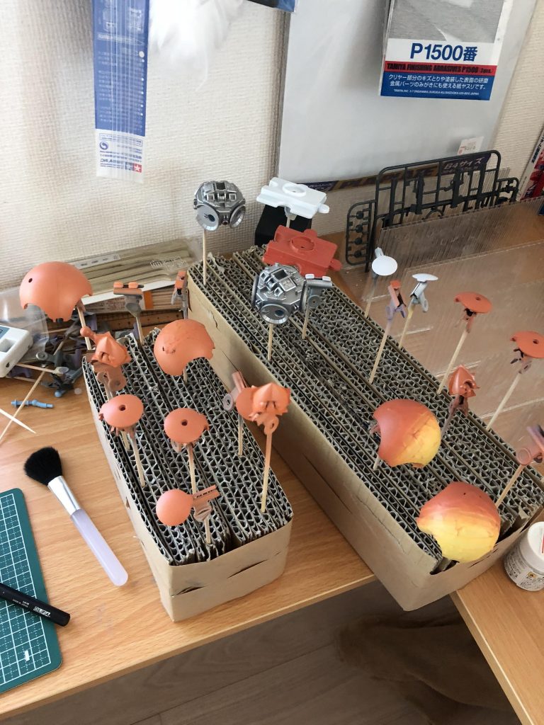 曲線のマスキングが難しかったです。
こだわりポイントは、茶色に若干のゴールドを混ぜた事で毛並みの艶を表現してみました。写真だと分かり難くてごめんなさい笑