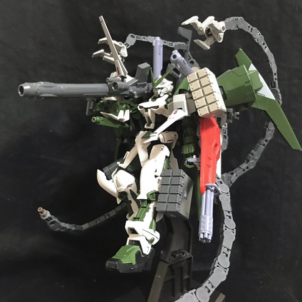 ガンダムアストレイ ヴァードォントフレーム フル・ウェポン