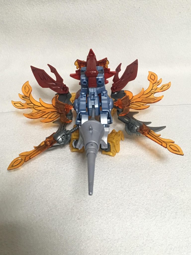 頭は火威獣丸から。
脚は郭嘉ヴァサーゴから。
翼は郭嘉ヴァサーゴ、ストライク劉備から。
尻尾はナイトガンダム電磁スピアをぶっ刺し(笑)