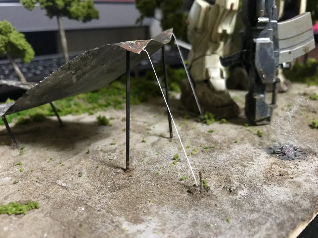 タープは100均一の自転車カバーを使用