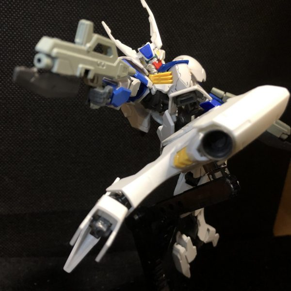 HG 1/144 ガンダムサバーニャ塗装済み完成品