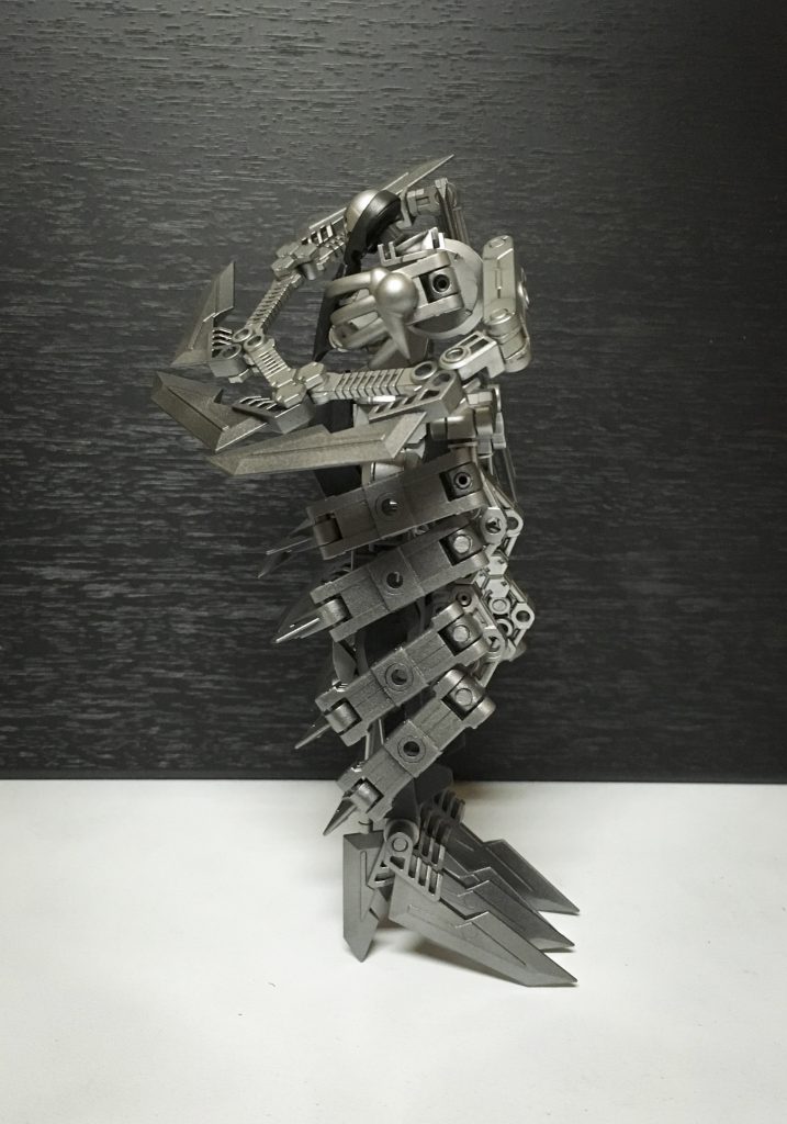 実験の遂行が難しい上欠損がある本機に破棄が決定。決行されようとしたが貴重なサンプルとして保護の意見が上がった
協議の結果保護が優先され破棄は保留
最後の実験にて装備された武装と供に収容された