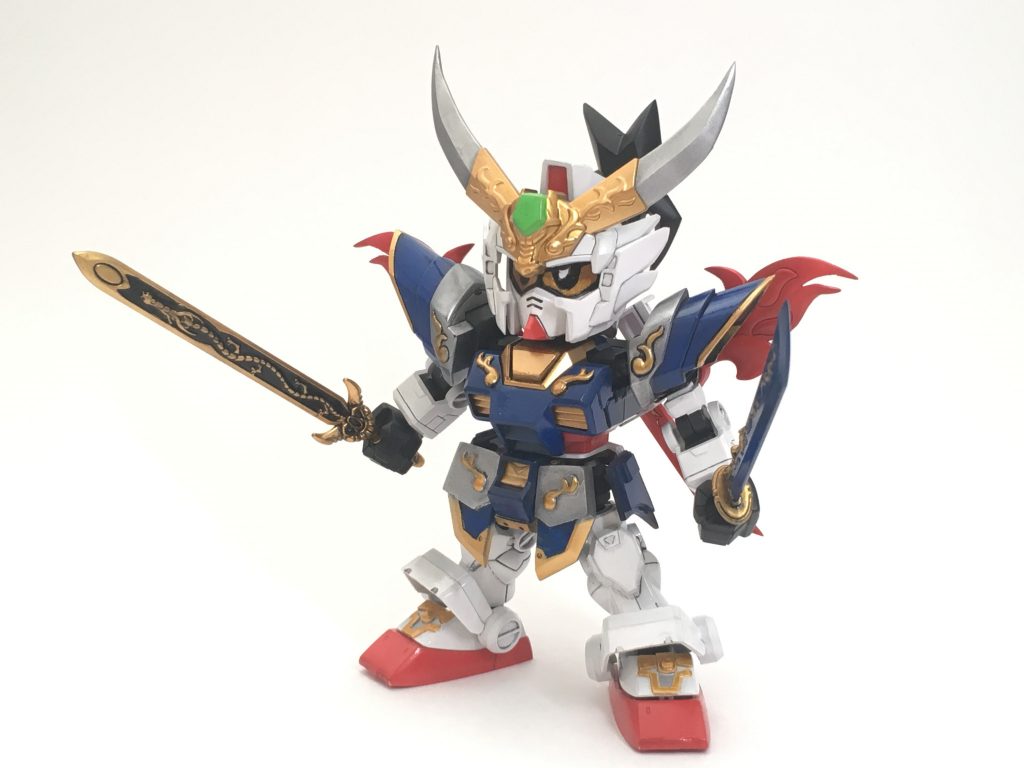 素立ちです。劉備ガンダムのパッケージのポージングが決まるように加工したので素立ちは少々足が長く見えてしまいますね。