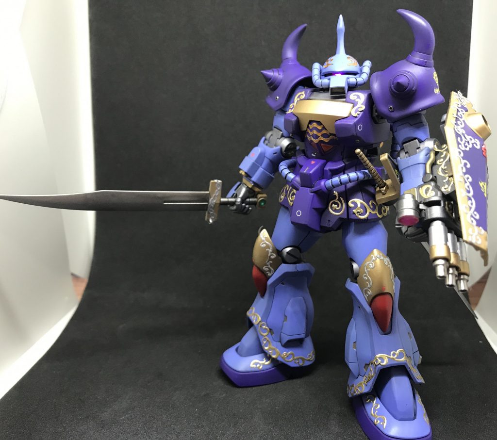 ヒートサーベル装備。