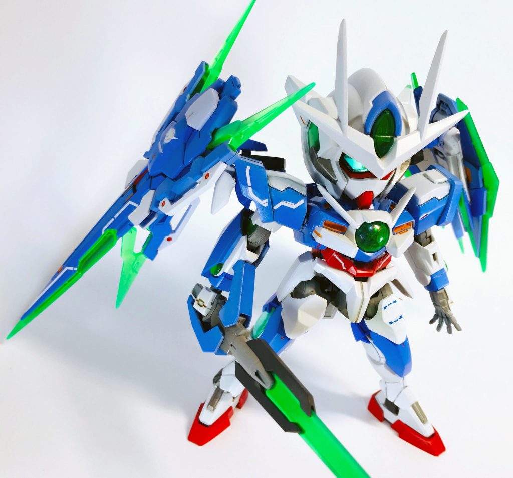 HGとBBのミキシングでコンバージ体型を意識しました。
上半身は殆どポン付けです。