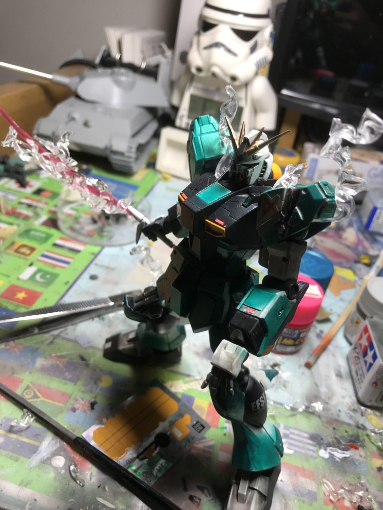 透明プラ板を炙った奴をこちらもセット