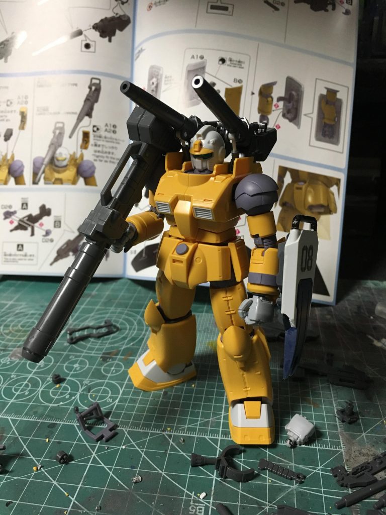 初期段階。元々黄色クソダサい、ガンキャノンは赤一択。と思い込んでたのである程度方向性は決まってました。