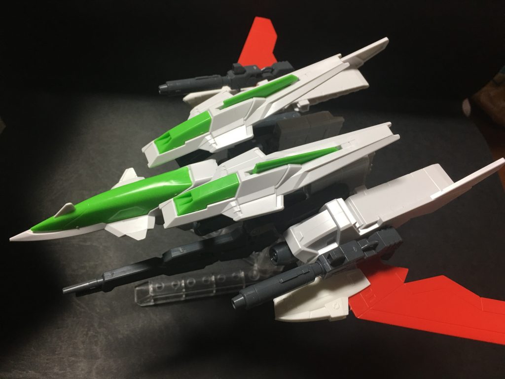 塗装前
ウイングはコレクションシリーズのレイダー
ウイング基部はビルダーズパーツのMSウイングを使用しています