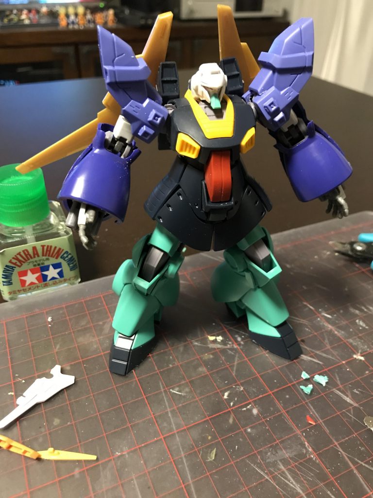 ガンダムハルートの顔はイケメンですね。