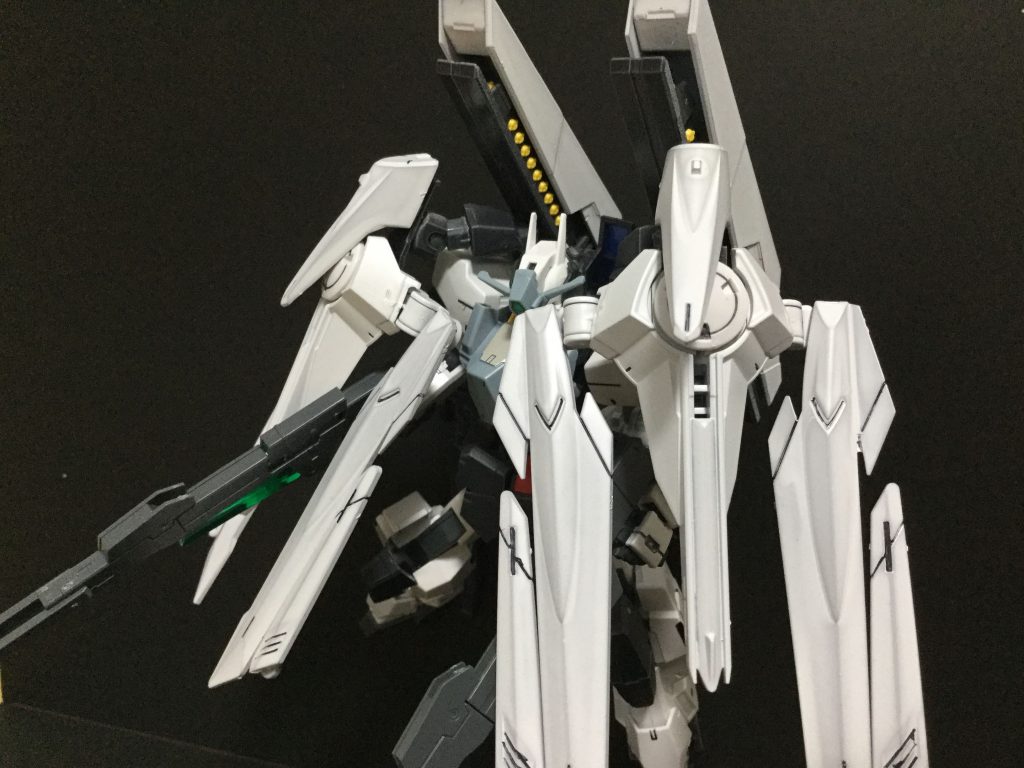 改と言っても、ライフルの先端を上下逆に付けただけ
シールドにはボールジョイントを使用しているので可動範囲が広い