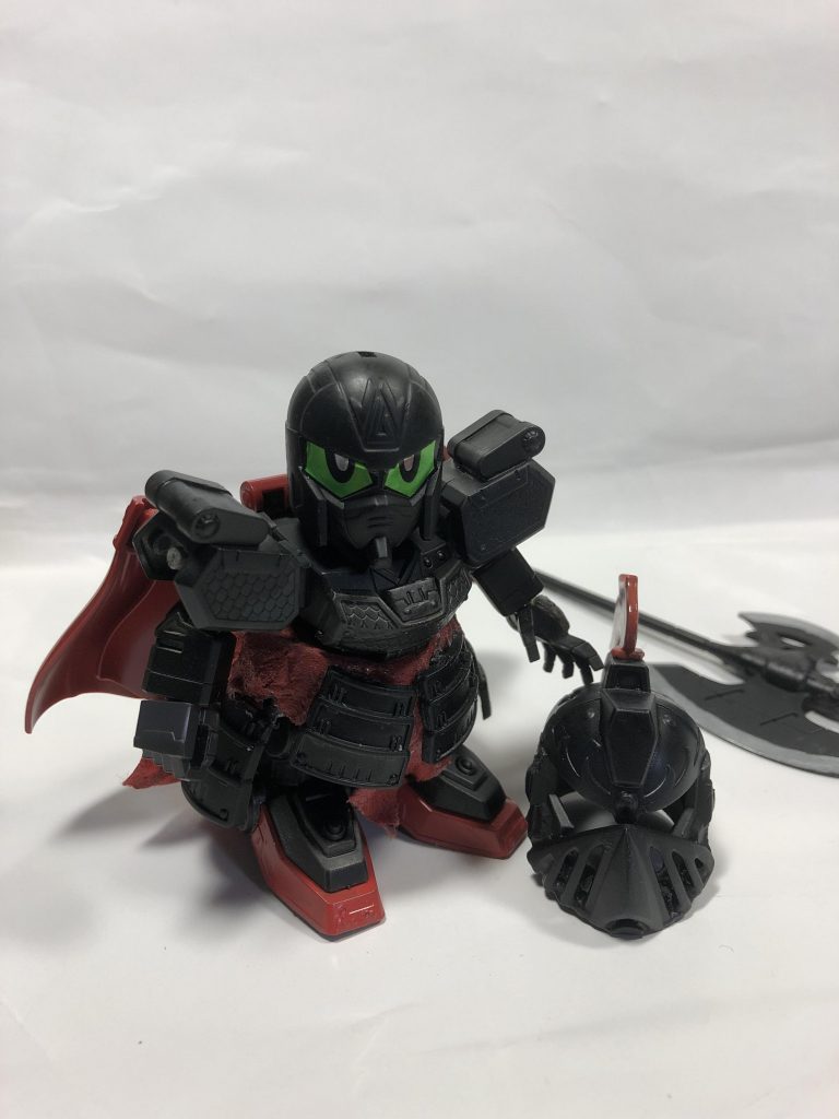 兜を外すとこんな感じ
頭の穴埋め処理してます。