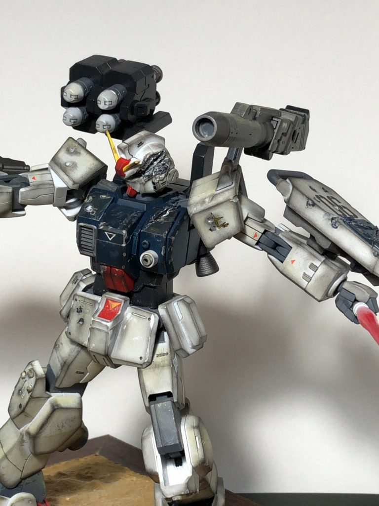 陸戦型ガンダムカスタム–4枚目/制作者：ポップコーン バター味大佐