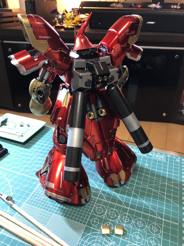 IRONMAN Mk-MSN-04 SAZABI–4枚目/制作者：@batayan423