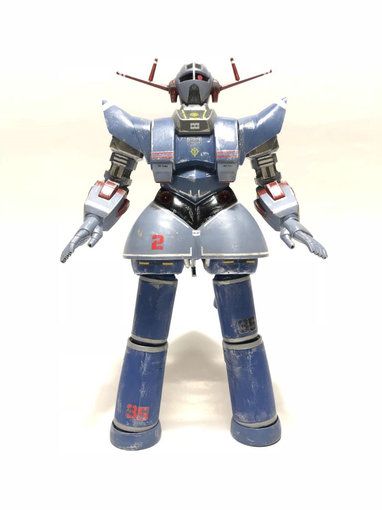 まえ
 
「脚なんて飾りです！エライ人にはそれがわからんのです」
 
でもつけました。
 
プロペラントタンク風な脚にしてみました。