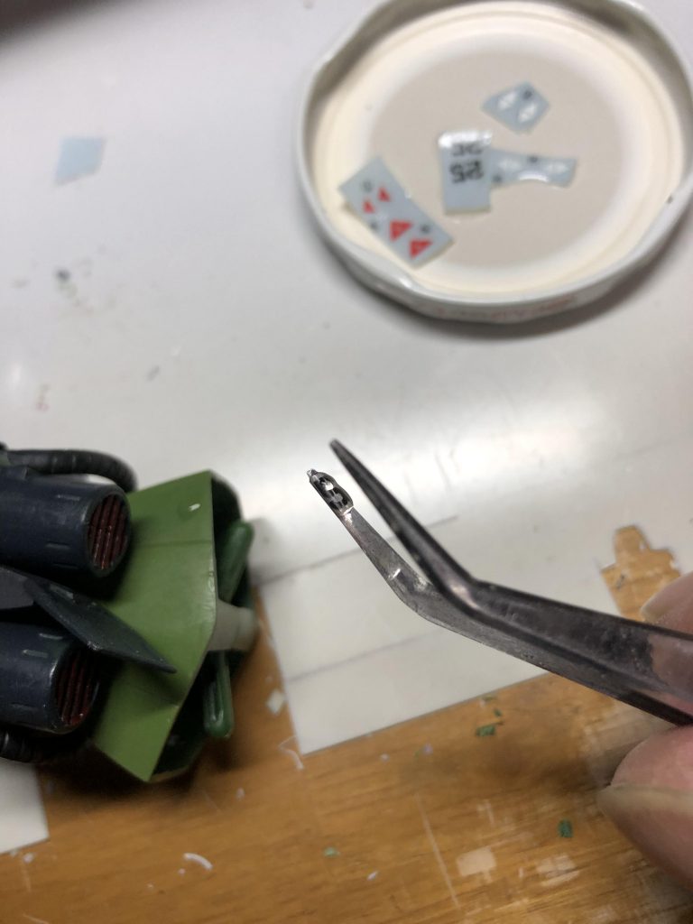 久しぶりのデカール貼りもどうにか出来ました