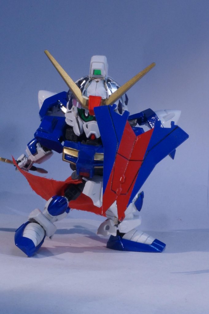 マスターシールド デスティニーガンダムスレイプニルが使っていた盾を、そのままいただきました。 魔法的な力はない、ちょっと硬めのシールドという設定です。
