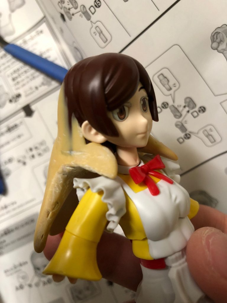 反対側も同様に加工中の図。志保さんの「後ろから前に伸びる髪」を一応イメージしております。