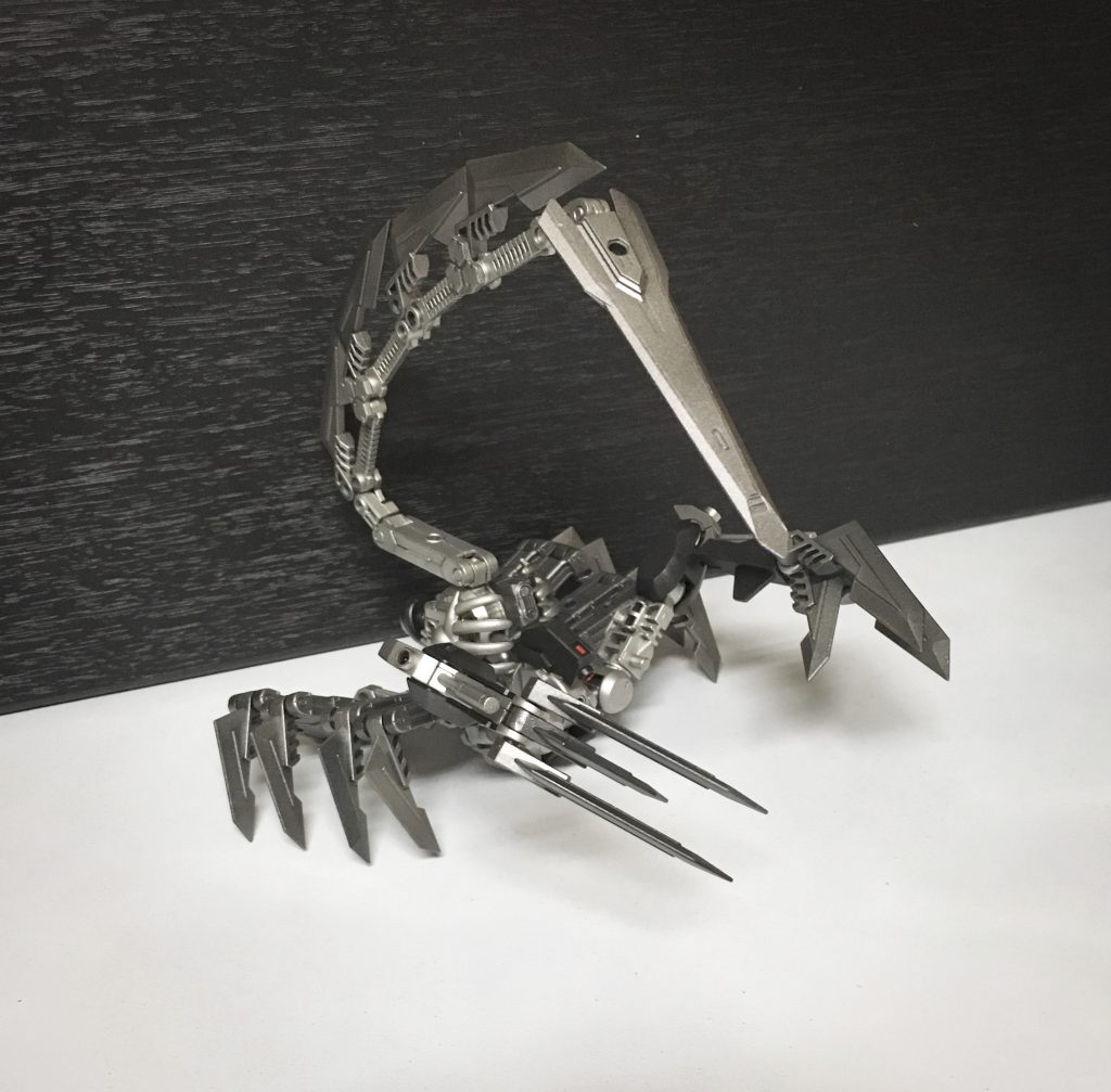 MA形態
失った腕を補う為に提案された形態
オス・ジュープを脚部ユニットとして使う事により、本来の脚を腕のように使用する事が可能となった