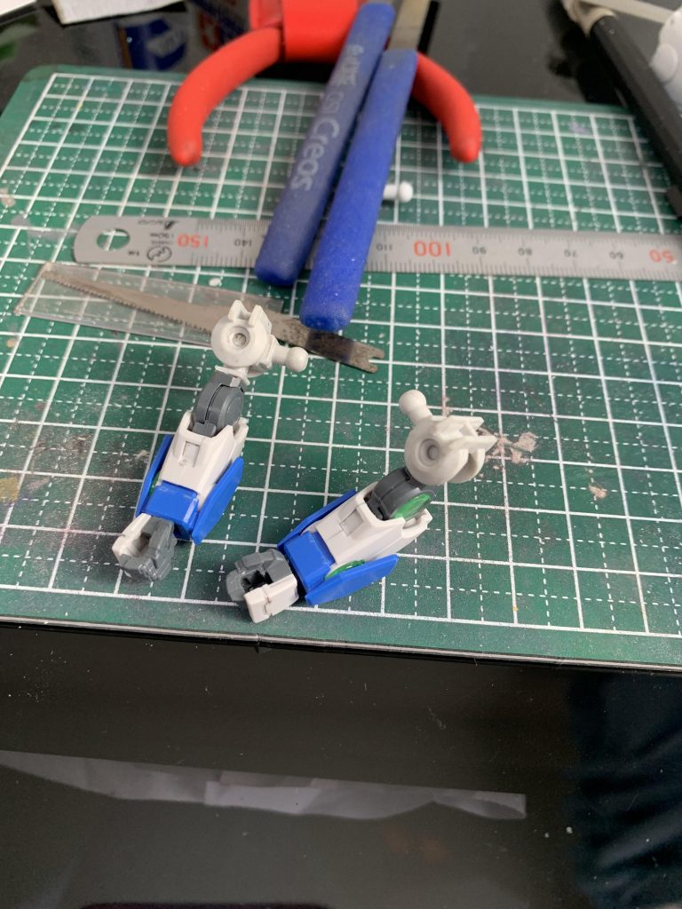 手の長さもわからないので、長さも調整しつつ作成