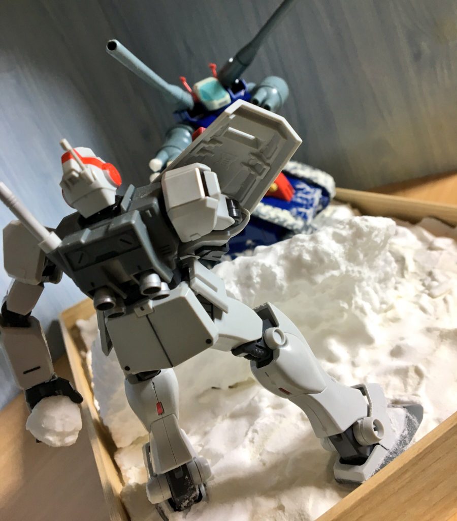 MSたちが平和な世界に生まれていたら、楽しく雪合戦とかしてたんだろうなって思うと……うっ、目から汗が……