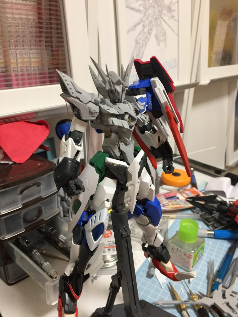 腰にはリナーシタとキマリスヴィダール
足はグリムゲルデやギャンスロットのパーツを使用しています。